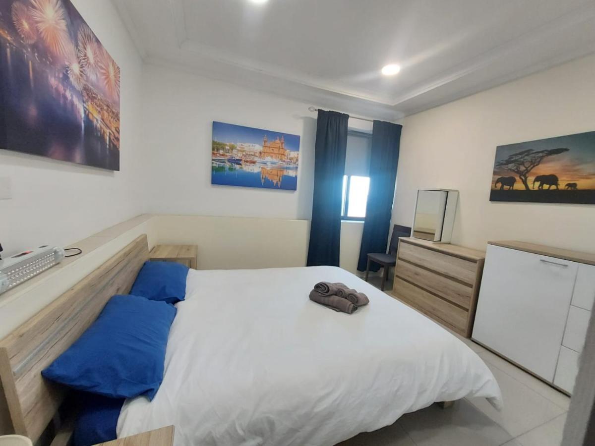Sea View Large Valletta Appartment ภายนอก รูปภาพ