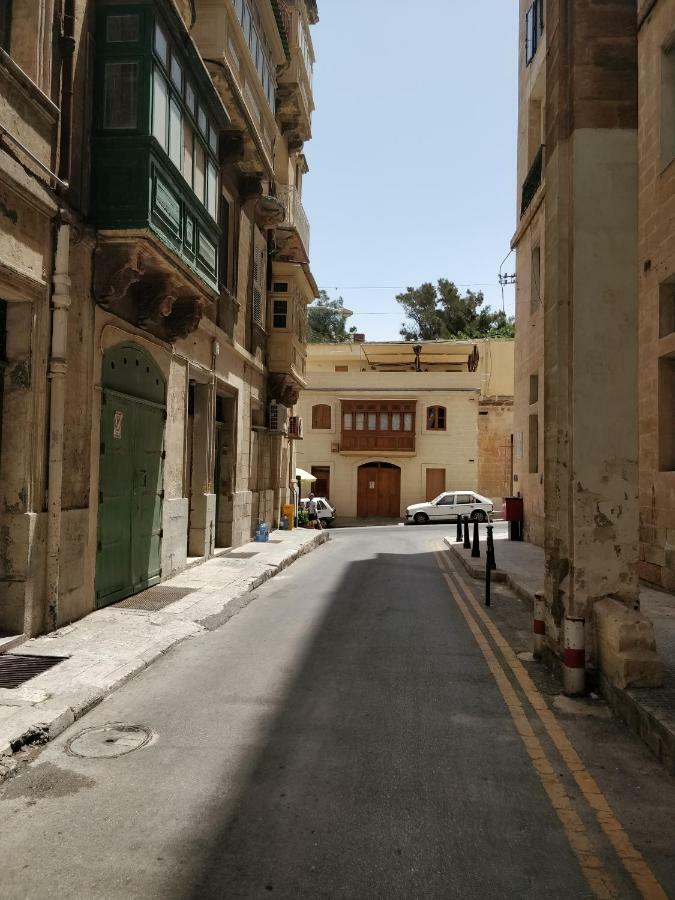 Sea View Large Valletta Appartment ภายนอก รูปภาพ